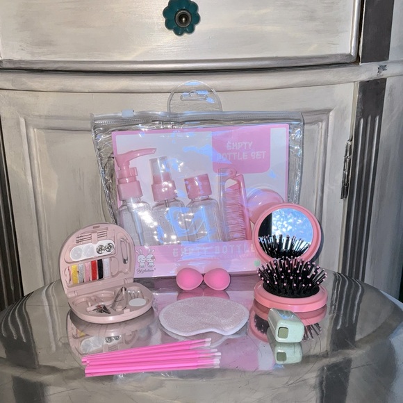 Travel pack #1 in Macaroon Colors ! all in one pack 18 pieces ! - Picture 1 of 7